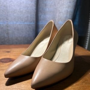 Cole Haan Go To Park Pumps Nude